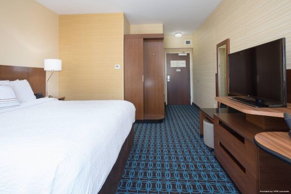 Fairfield Inn & Suites Burlington Fairfield Inn & Suites Burlington